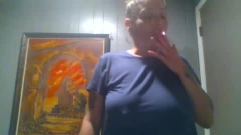 queenmcnew online show from July 23, 8:56 am