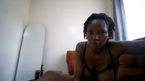 queenmom online show from July 17, 7:43 am