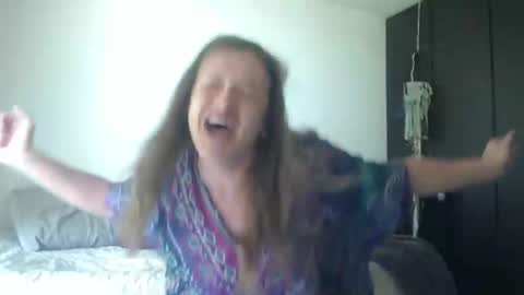 Snapshot of queennicky88 chatting on December 25, 4:22 pm Nico online show from December 25, 4:22 pm