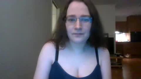 queenofthenights online show from April 16, 8:09 pm