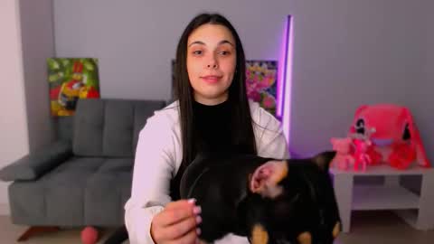 Patricia online show from November 1, 4:17 pm