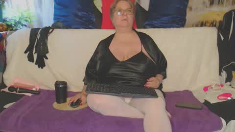 QueenPammy online show from March 10, 7:56 am