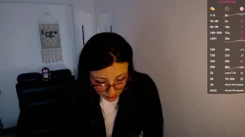 queenrose94 online show from June 9, 8:30 pm