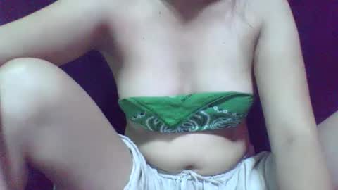 lyka mae online show from December 27, 7:51 am