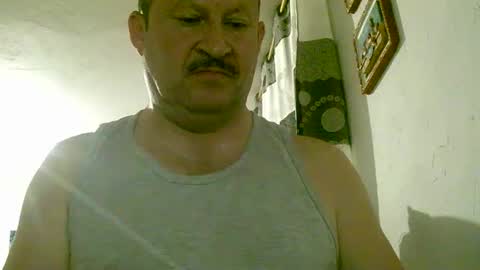 Snapshot of querubinrebelde chatting on September 17, 1:09 am Don Ramon online show from September 17, 1:09 am