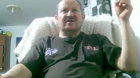 Snapshot of querubinrebelde chatting on October 18, 1:54 am Don Ramon online show from October 18, 1:54 am