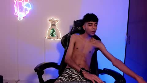 quetzal_coatl_ online show from November 11, 8:55 pm