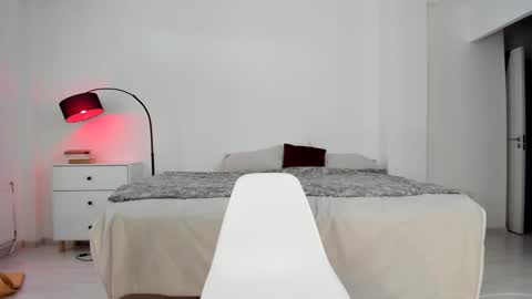 Snapshot of r00xvel chatting on December 13, 7:47 am r00xvel online show from December 13, 7:47 am