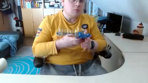 Justin online show from March 2, 12:54 pm