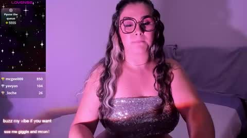 Rachel Foss online show from December 31, 9:39 pm