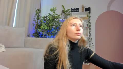 Rachel online show from September 19, 4:38 am