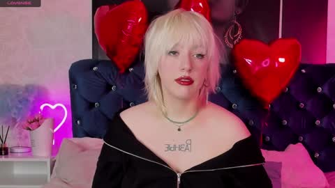 Snapshot of rachelcart chatting on February 5, 4:59 am RachelCart online show from February 5, 4:59 am