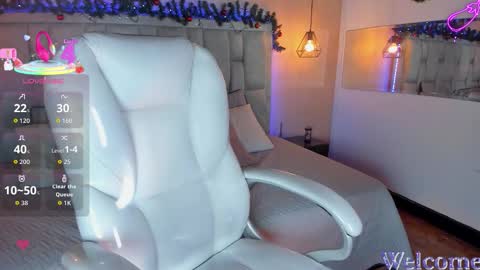 Rachel online show from December 1, 3:10 pm