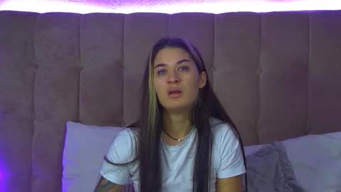 RachellSimpson online show from November 19, 7:01 pm