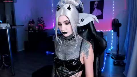  Miko Pleasee help me get 100 likes online show from July 4, 5:44 am