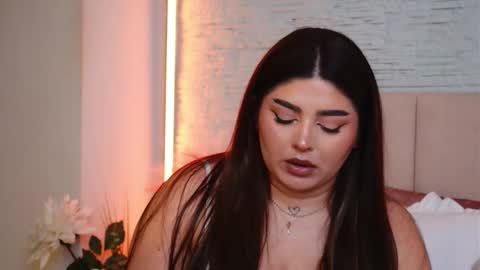 RachelSwaan online show from March 19, 6:52 am