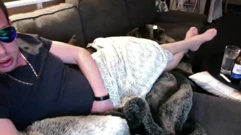 Raey online show from April 19, 9:17 pm