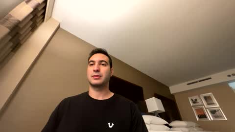 ragnearyou online show from December 1, 4:32 am