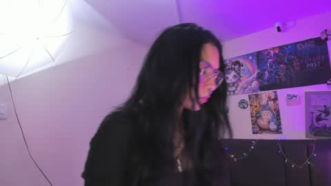 Raia online show from April 2, 3:25 am