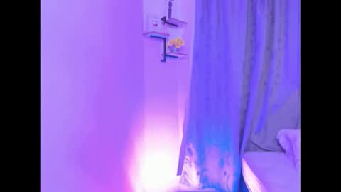 raiderandroxie1 online show from February 20, 11:29 pm