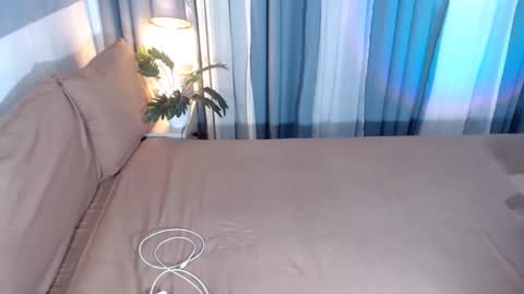 itsmeRailey online show from November 24, 2:43 am