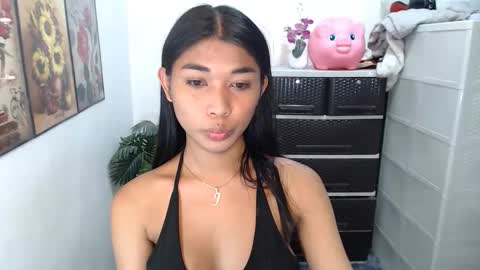 raindrizzle1706 online show from April 20, 4:10 pm