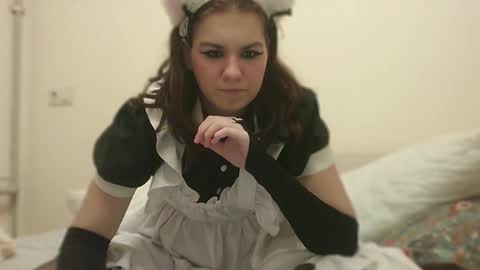 rainyvibe_ online show from September 29, 7:46 pm