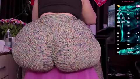 Laura online show from November 20, 4:00 am