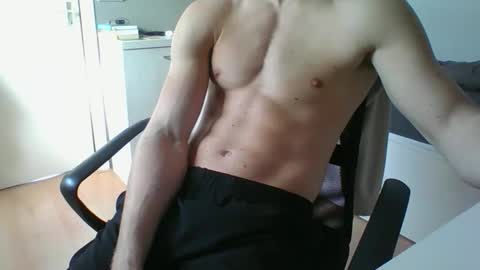 ramonjoosse2001 online show from March 30, 8:25 am