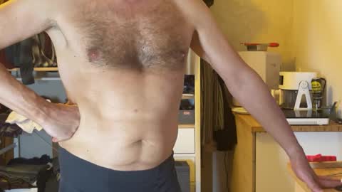 Snapshot of randytoy chatting on October 16, 9:42 am randytoy online show from October 16, 9:42 am