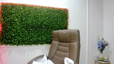 Rania online show from November 29, 9:28 am