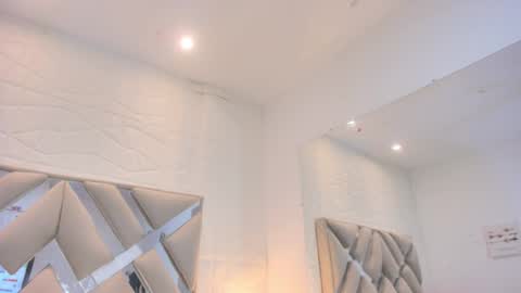 Raquel Moore  online show from March 23, 10:15 pm