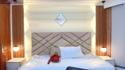 Raquel online show from April 9, 12:11 pm