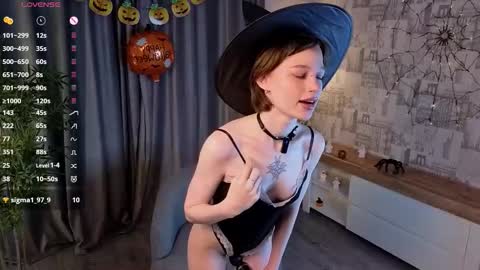 Nicole online show from November 2, 1:27 am