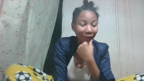 Snapshot of rasoanetteee chatting on September 25, 7:04 am rasoanetteee online show from September 25, 7:04 am