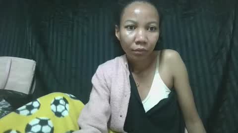 Snapshot of rasoanetteee chatting on September 27, 7:39 am rasoanetteee online show from September 27, 7:39 am