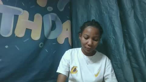 Snapshot of rasoanetteee chatting on September 28, 7:50 am rasoanetteee online show from September 28, 7:50 am