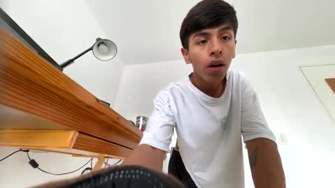 rauwsebs  online show from February 11, 7:29 pm