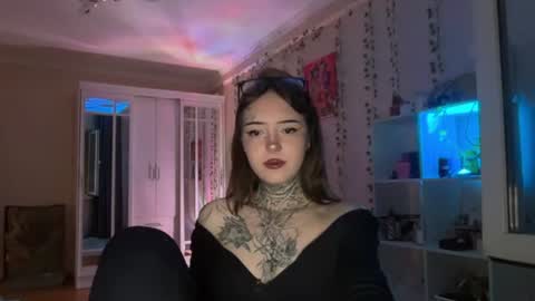 raven_armor online show from June 12, 6:40 pm