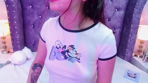 Snapshot of raven_love_ chatting on October 9, 9:53 pm raven_love_ online show from October 9, 9:53 pm