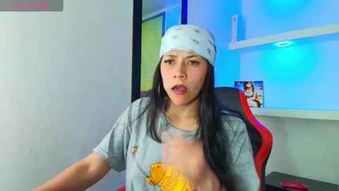 Snapshot of raven_rouge chatting on September 12, 6:04 am gata online show from September 12, 6:04 am