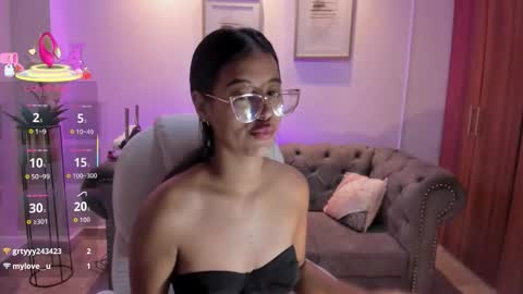 Snapshot of raven_stonee chatting on September 21, 3:21 am Raven online show from September 21, 3:21 am