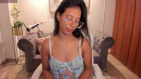 Snapshot of raven_stonee chatting on October 10, 3:12 am Raven online show from October 10, 3:12 am