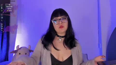 Raven  online show from April 20, 3:42 am