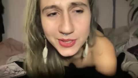 ravennaverum online show from November 21, 1:14 am