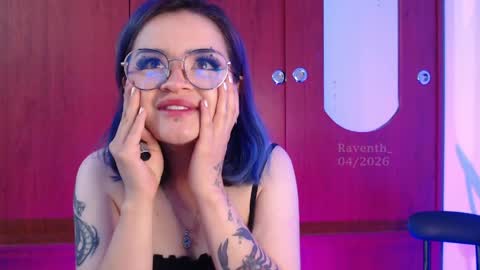 raventh_ online show from April 17, 11:23 am