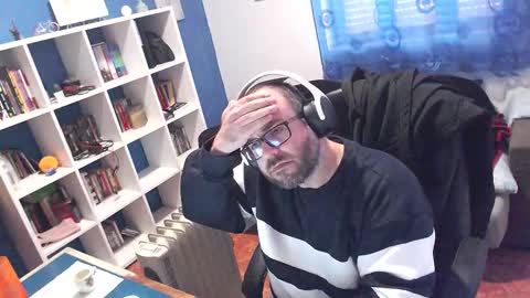 ravingr3d3 online show from November 24, 3:43 pm