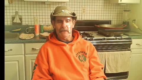 Ray online show from October 31, 9:04 pm