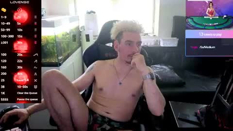 Rayzel online show from June 27, 6:03 pm
