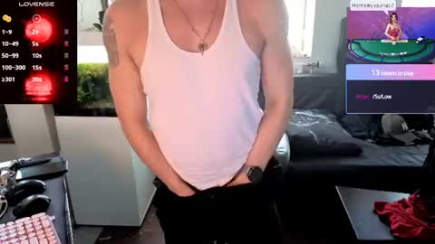 Rayzel online show from July 2, 12:10 pm
